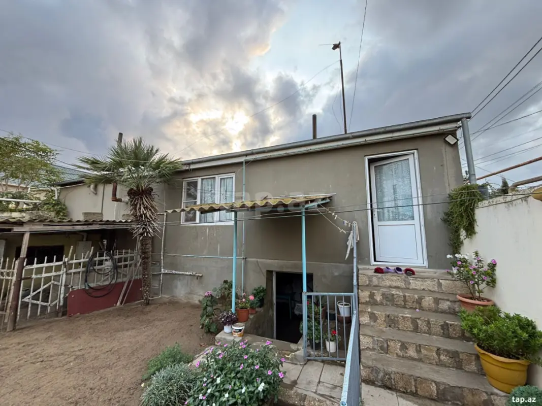 Satılır 4 otaqlı həyət evi 110 m²