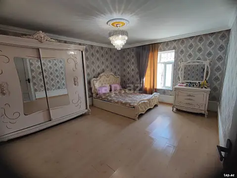 Satılır 3 otaqlı həyət evi 100 m² — Bakı 3 otaq 100.00 m²
