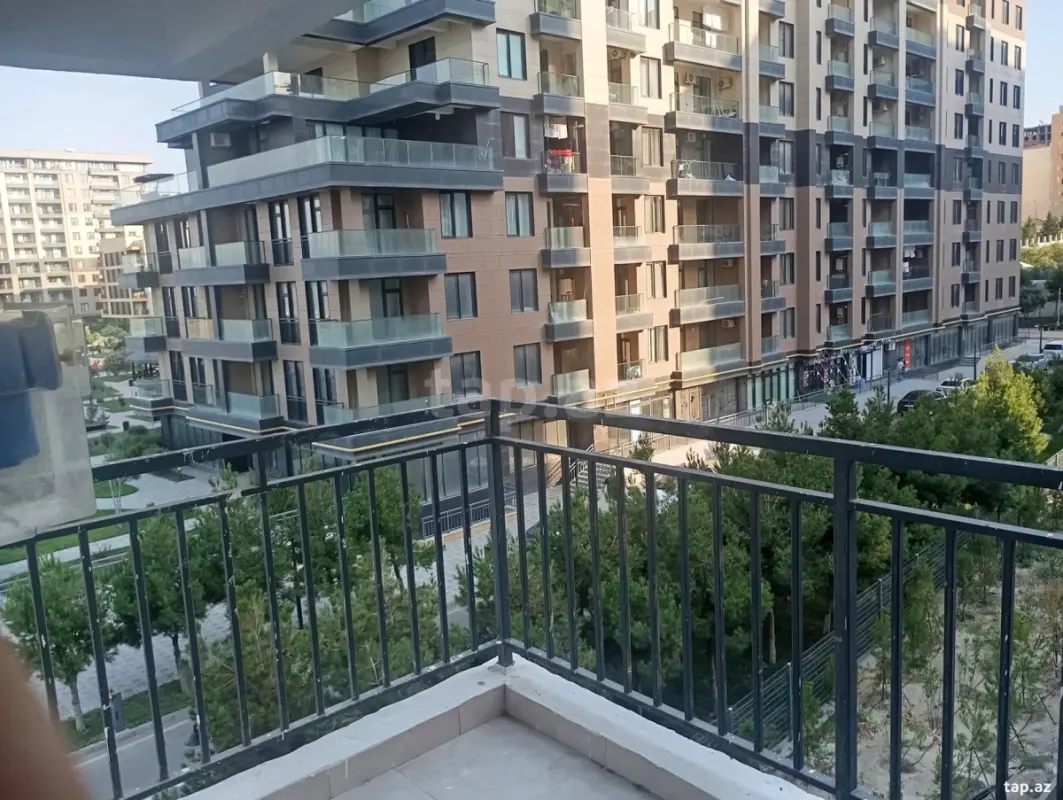 Kirayə verilir 2 otaqlı yeni tikili 85 m²