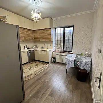 Satılır 4 otaqlı həyət evi 200 m² — Bakı, Saray 4 otaq 200.00 m²