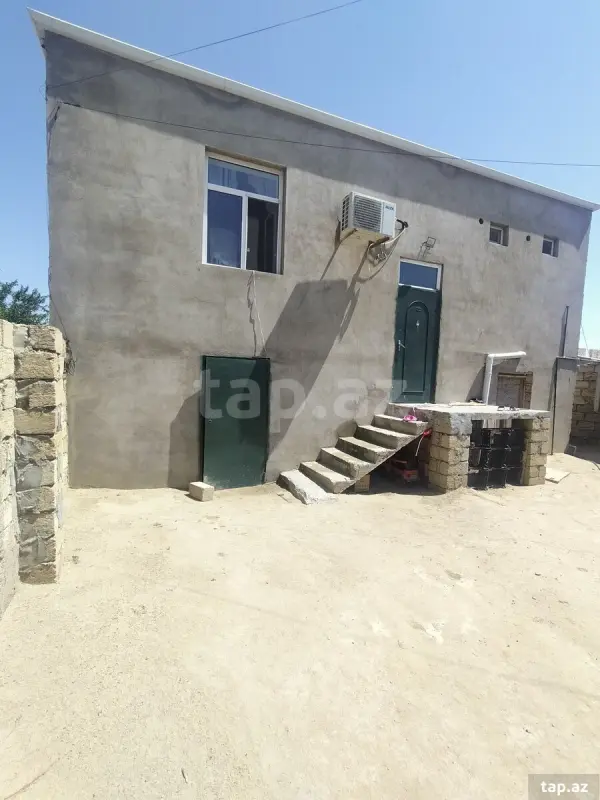 Satılır 4 otaqlı həyət evi 280 m²