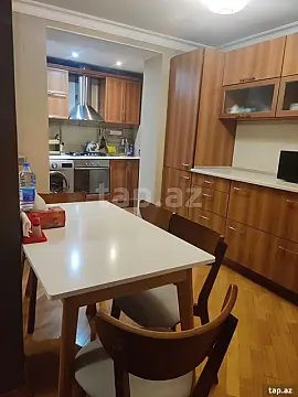 Kirayə verilir 2 otaqlı mənzil 71 m² — Bakı, Nərimanov 2 otaq 71.00 m²