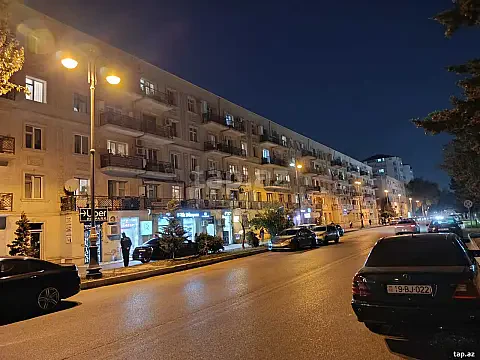 Satılır 1 otaqlı mənzil 40 m² — Bakı, Bakıxanov 1 otaq 40.00 m²