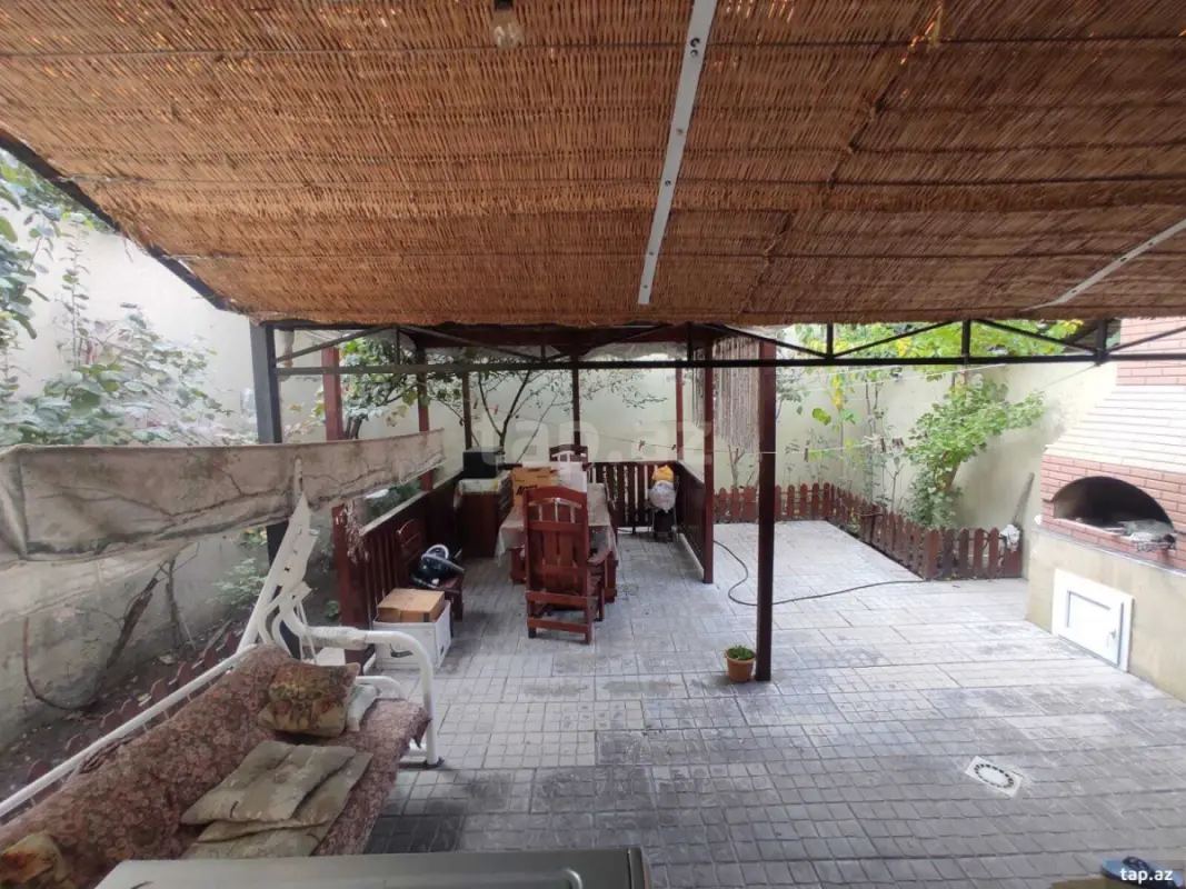 Satılır 2 otaqlı həyət evi 105 m²