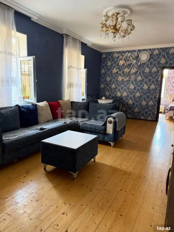 Satılır 4 otaqlı həyət evi 135 m²