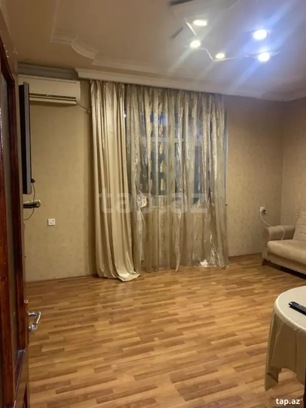 Satılır 2 otaqlı mənzil 65 m²