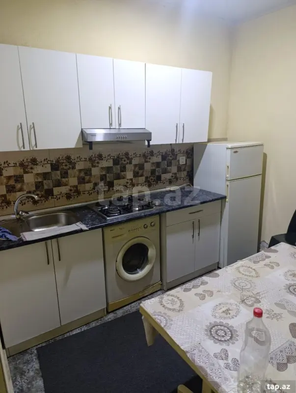 Kirayə verilir 2 otaqlı həyət evi 70 m²