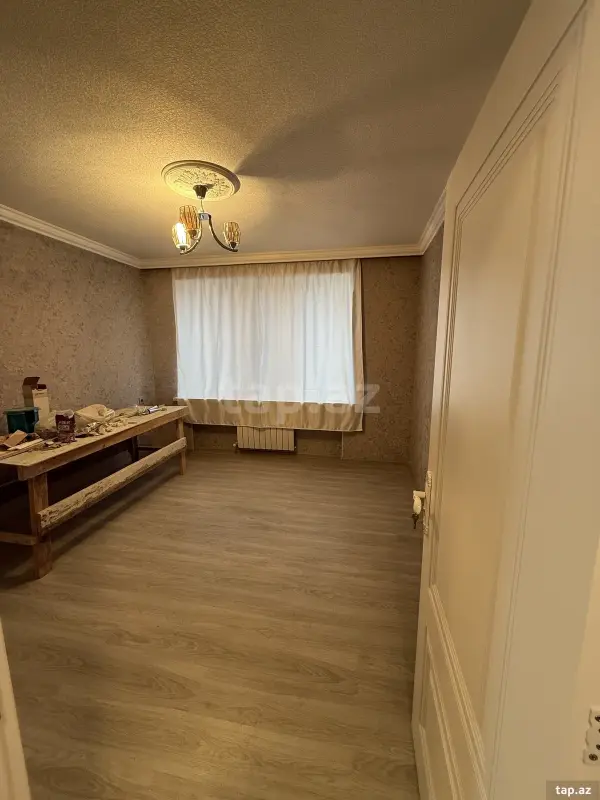 Satılır 3 otaqlı mənzil 120 m²