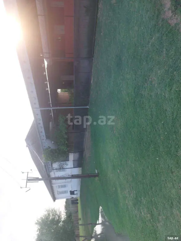 Satılır 3 otaqlı həyət evi 200 m²