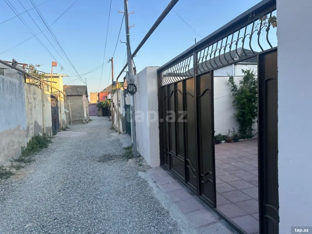 Satılır 3 otaqlı həyət evi 100 m²