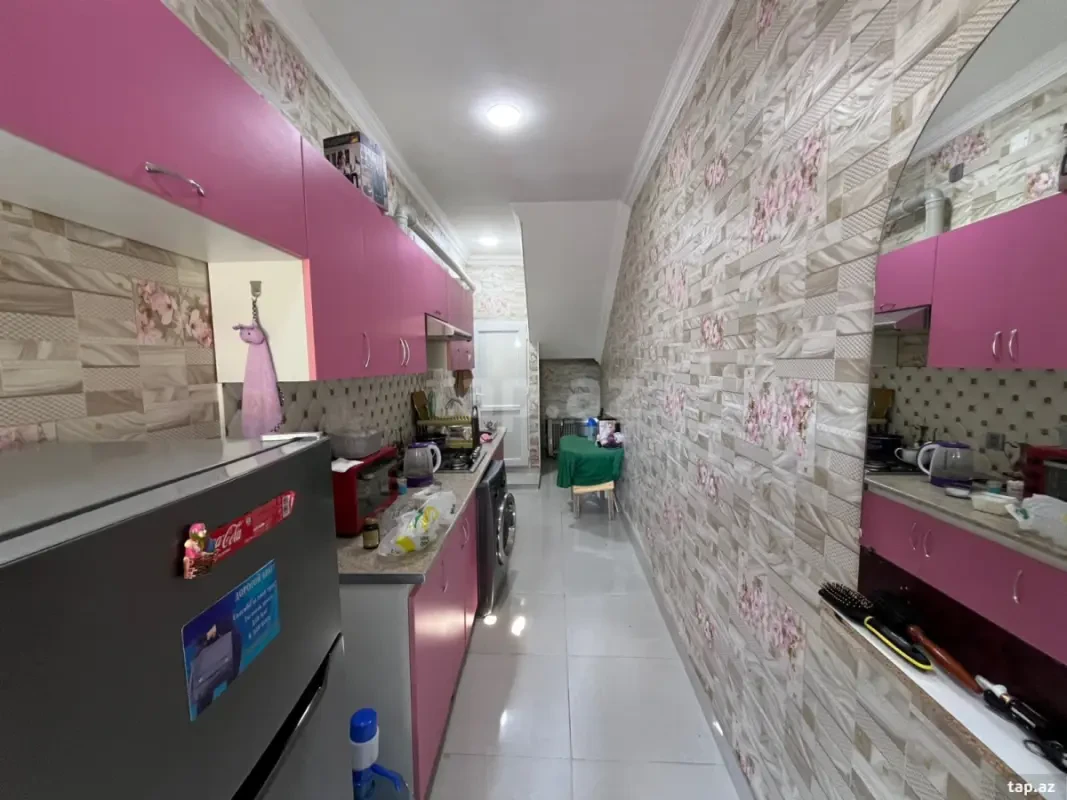 Satılır 1 otaqlı mənzil 42 m²