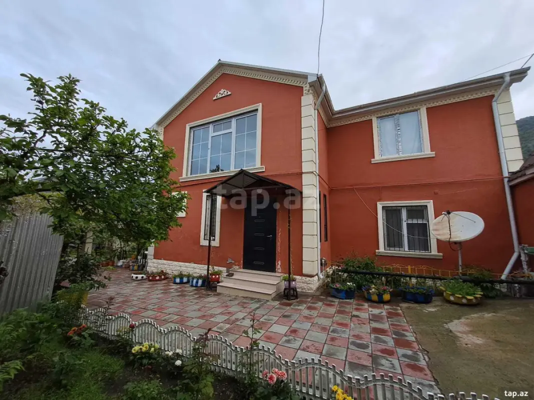 Kirayə verilir 3 otaqlı həyət evi 120 m²