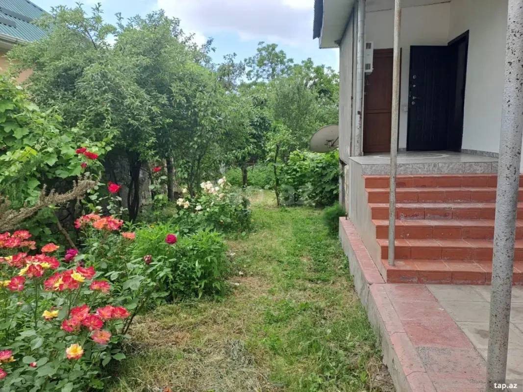 Kirayə verilir 3 otaqlı həyət evi 130 m²