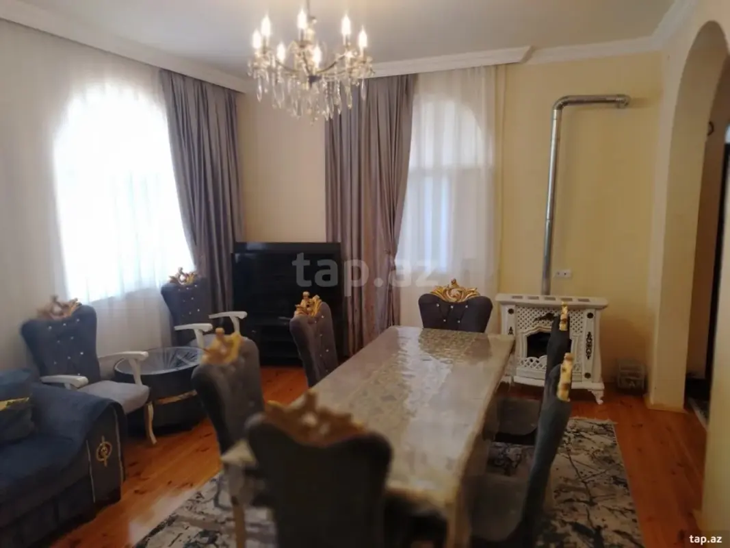 Satılır 3 otaqlı həyət evi 3000 m²