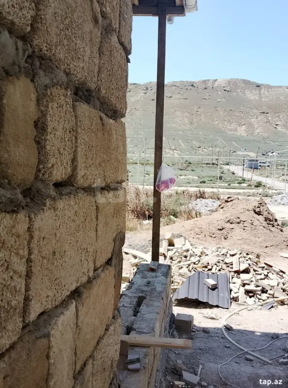 Satılır 2 otaqlı həyət evi 70 m²