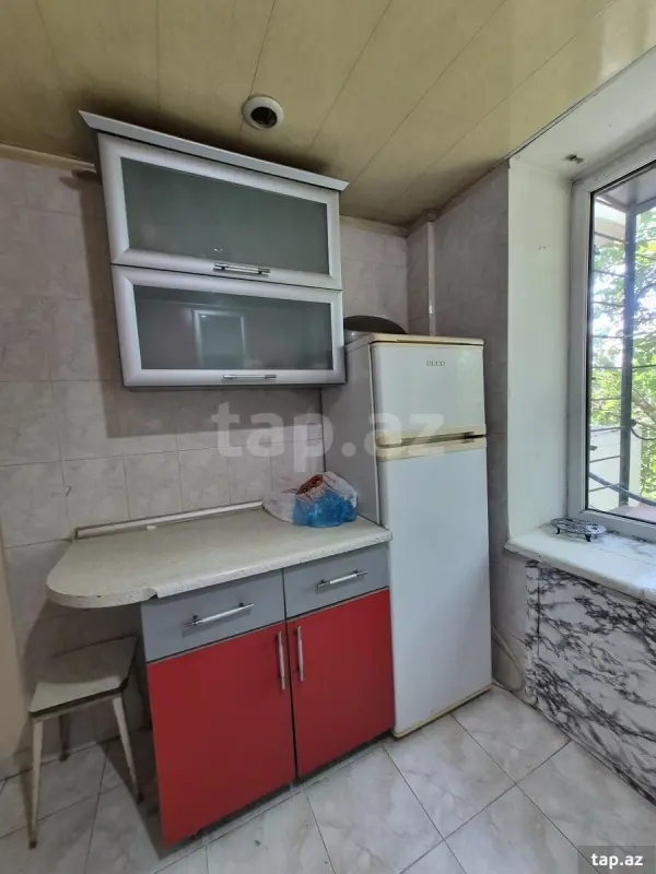 Kirayə verilir 2 otaqlı mənzil 75 m²