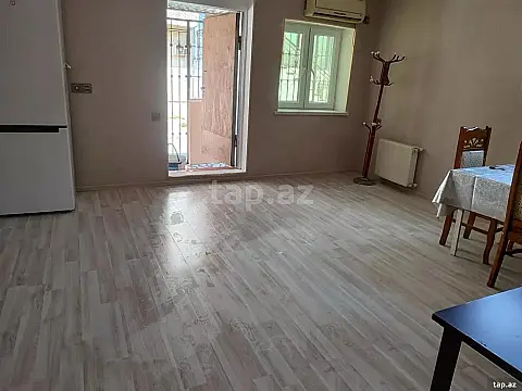Kirayə verilir 2 otaqlı həyət evi 70 m² — Bakı 2 otaq 70.00 m²