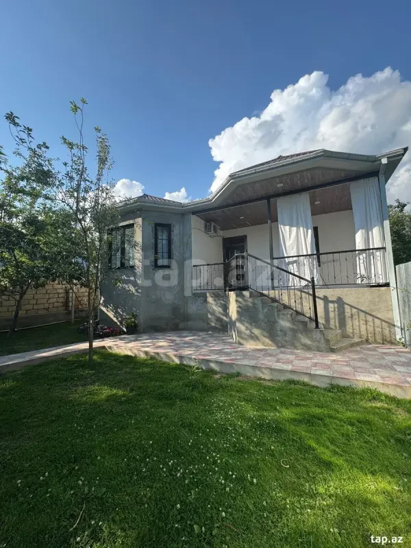 Kirayə verilir 4 otaqlı həyət evi 100 m²