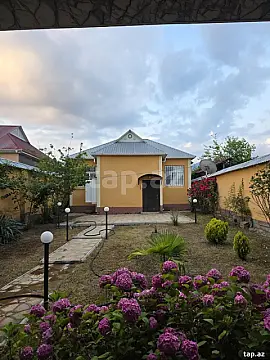 Kirayə verilir 3 otaqlı həyət evi 80 m² — Qəbələ 3 otaq 80.00 m²