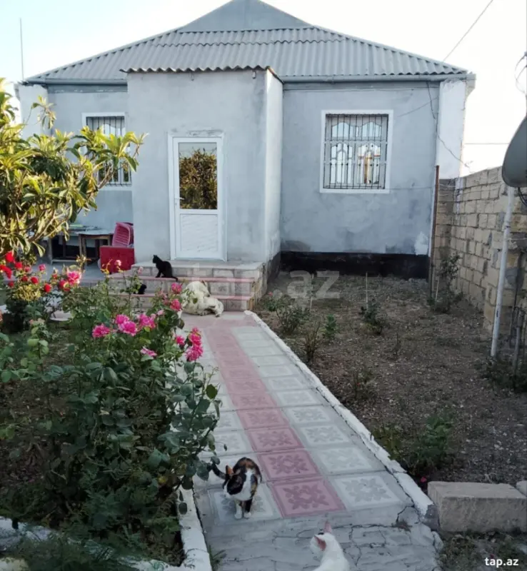 Satılır 3 otaqlı həyət evi 100 m²