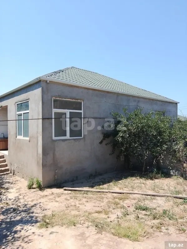 Satılır 3 otaqlı həyət evi 95 m²
