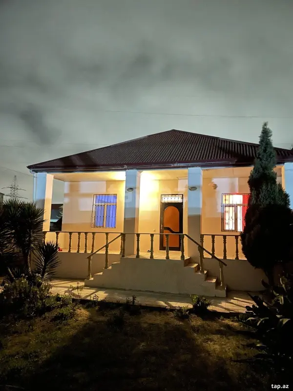 Satılır 3 otaqlı həyət evi 131 m²
