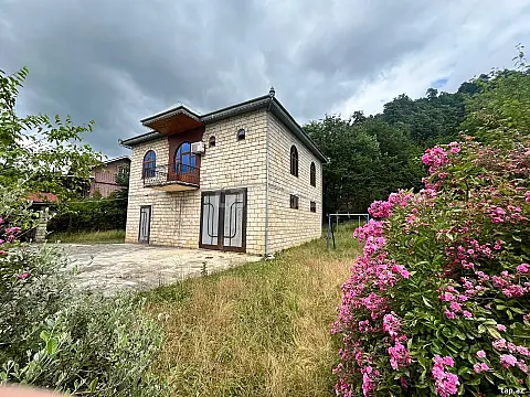 Kirayə verilir 4 otaqlı həyət evi 200 m² — Lerik 4 otaq 200.00 m²