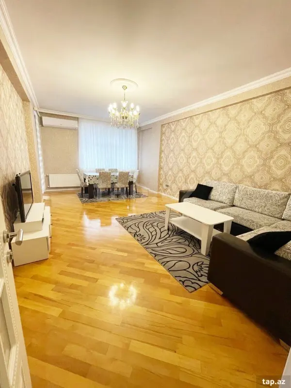 Kirayə verilir 3 otaqlı yeni tikili 130 m²