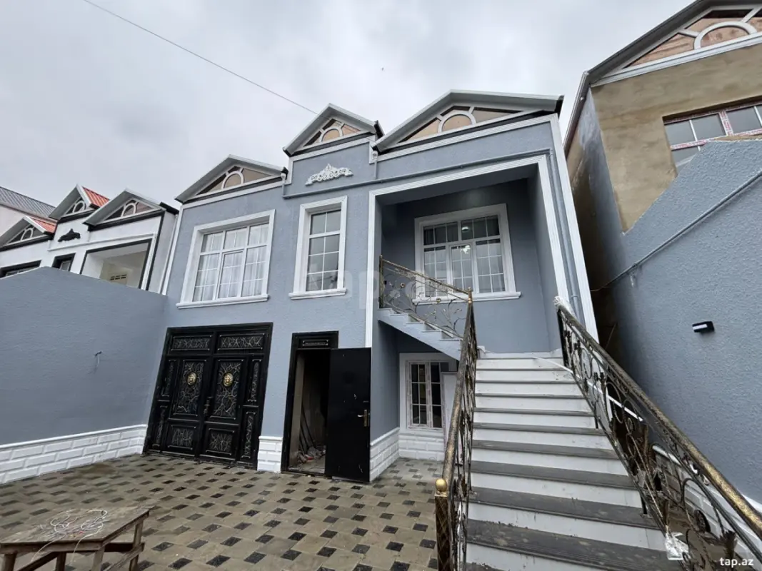 Satılır 4 otaqlı həyət evi 140 m²