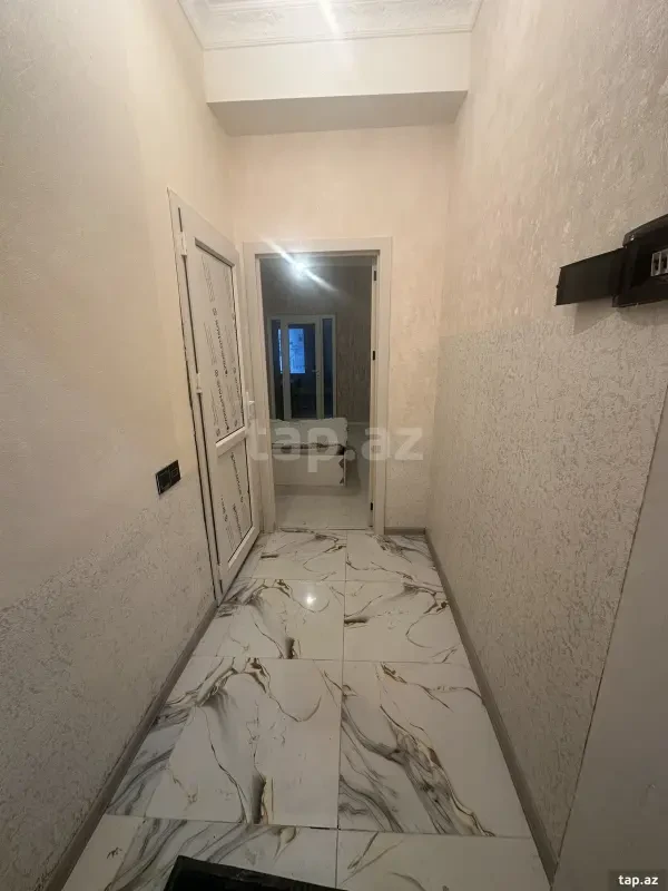 Kirayə verilir 2 otaqlı yeni tikili 65 m²