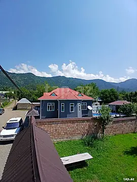 Kirayə verilir 4 otaqlı həyət evi 130 m² — Qəbələ 4 otaq 130.00 m²