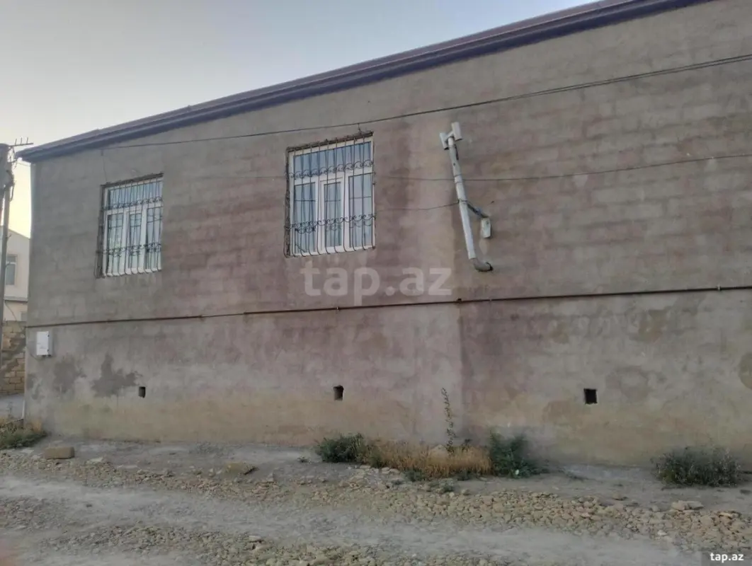 Satılır 4 otaqlı həyət evi 120 m²