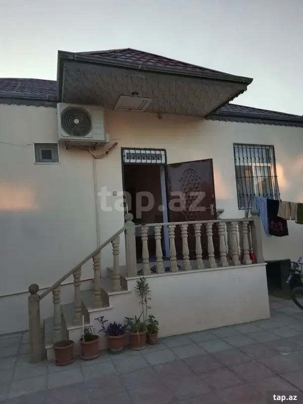Satılır 3 otaqlı həyət evi 110 m²