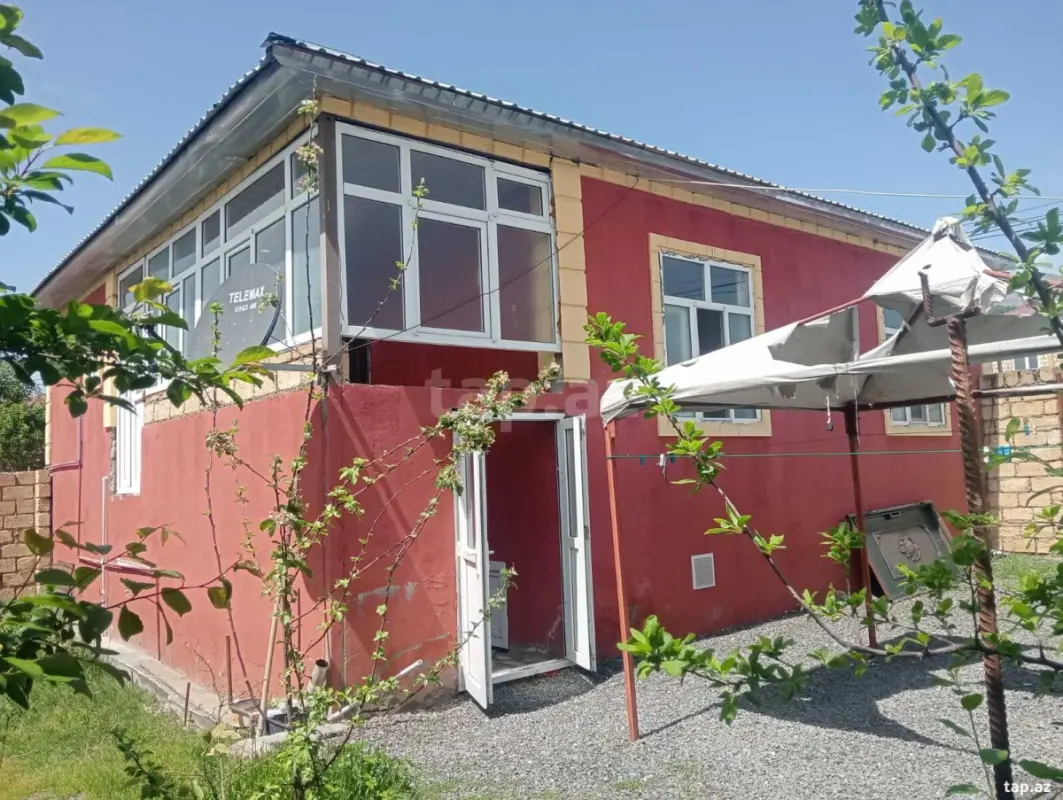 Kirayə verilir 3 otaqlı həyət evi 200 m²