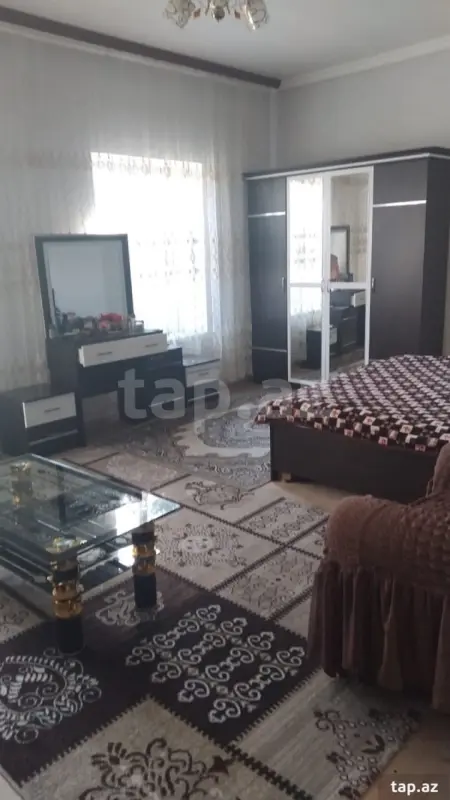 Kirayə verilir 4 otaqlı həyət evi 150 m²
