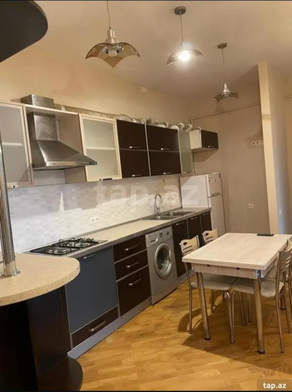 Kirayə verilir 3 otaqlı yeni tikili 100 m²