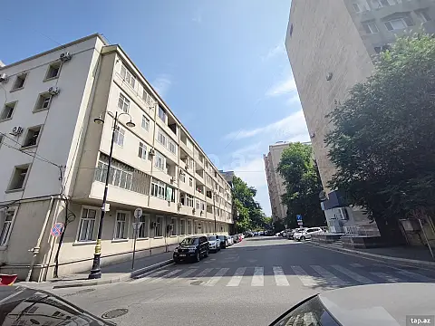 Kirayə verilir 2 otaqlı mənzil 80 m² — Bakı 2 otaq 80.00 m²