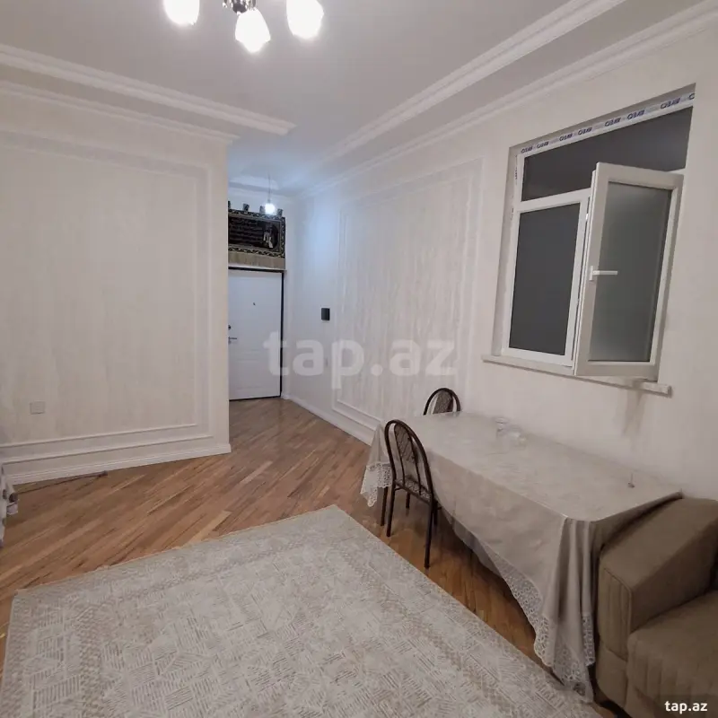 Kirayə verilir 2 otaqlı mənzil 68 m²