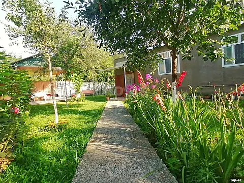 Kirayə verilir 4 otaqlı həyət evi 500 m² — Qəbələ 4 otaq 500.00 m²