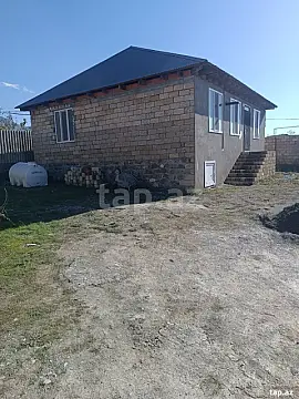 Satılır 3 otaqlı həyət evi 100 m² — Şəki 3 otaq 100.00 m²