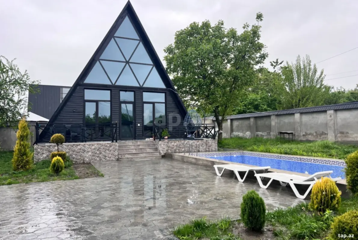 Kirayə verilir 3 otaqlı həyət evi 250 m²