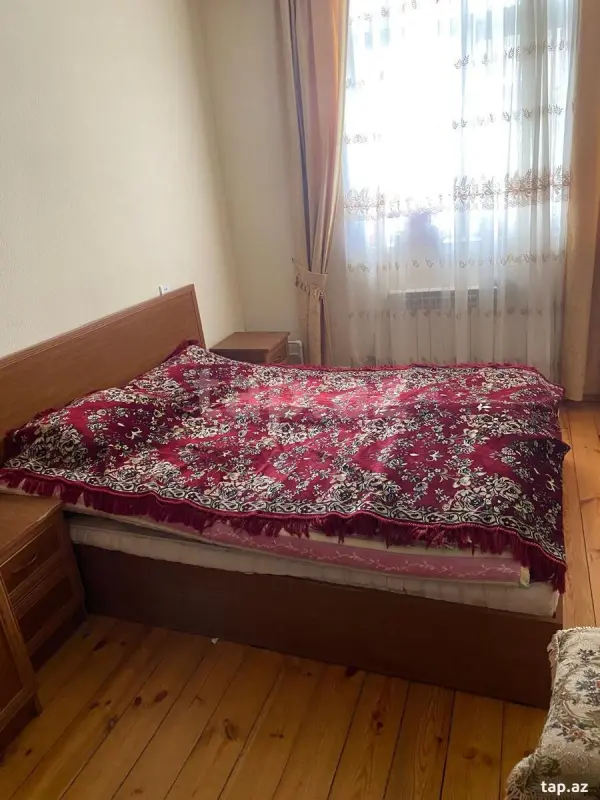 Kirayə verilir 2 otaqlı mənzil 65 m²