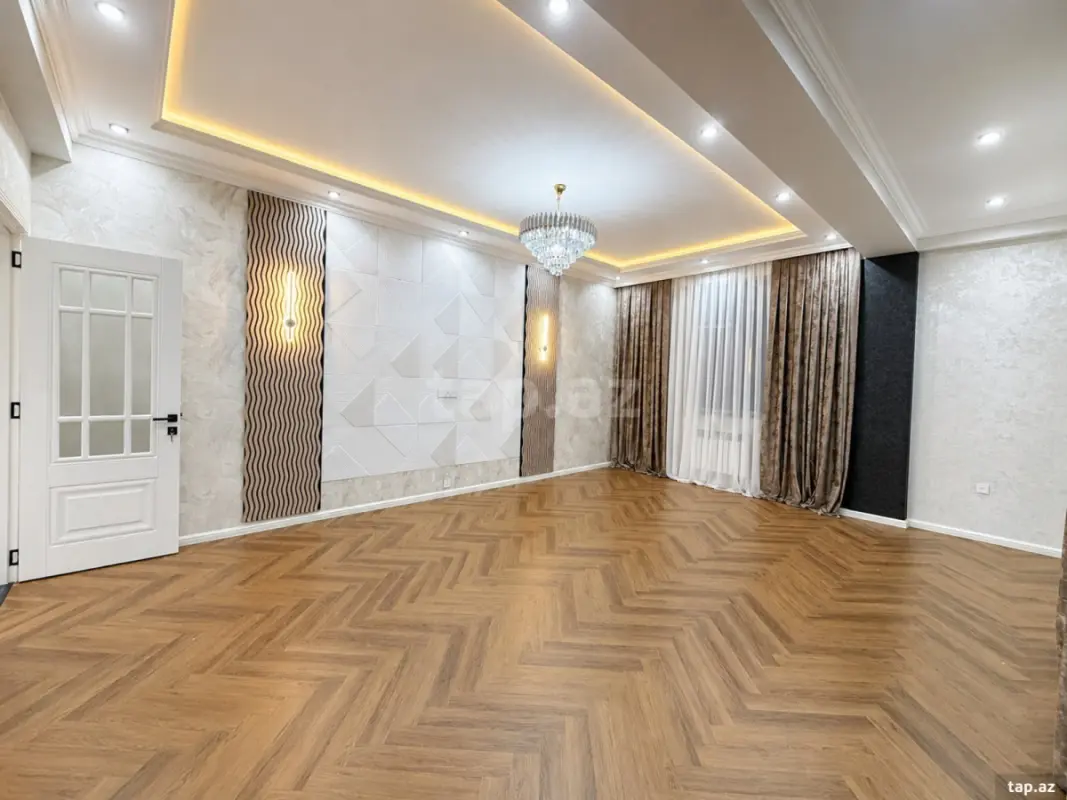 Satılır 3 otaqlı yeni tikili 140 m²