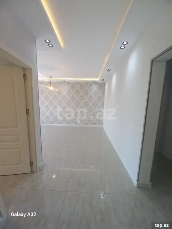 Satılır 3 otaqlı mənzil 68 m²