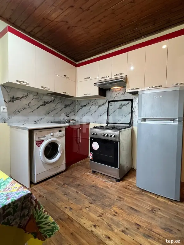 Kirayə verilir 2 otaqlı həyət evi 70 m²