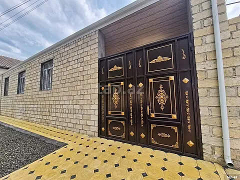 Satılır 4 otaqlı həyət evi 330 m² — Gəncə 4 otaq 330.00 m²