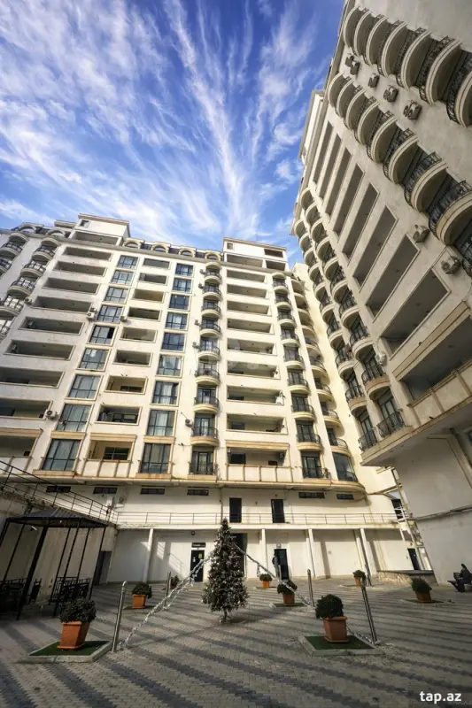 Satılır 3 otaqlı yeni tikili 126 m²