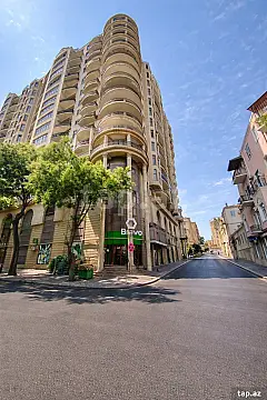 Satılır 3 otaqlı yeni tikili 120 m² — Bakı, Səbail 3 otaq 120.00 m²