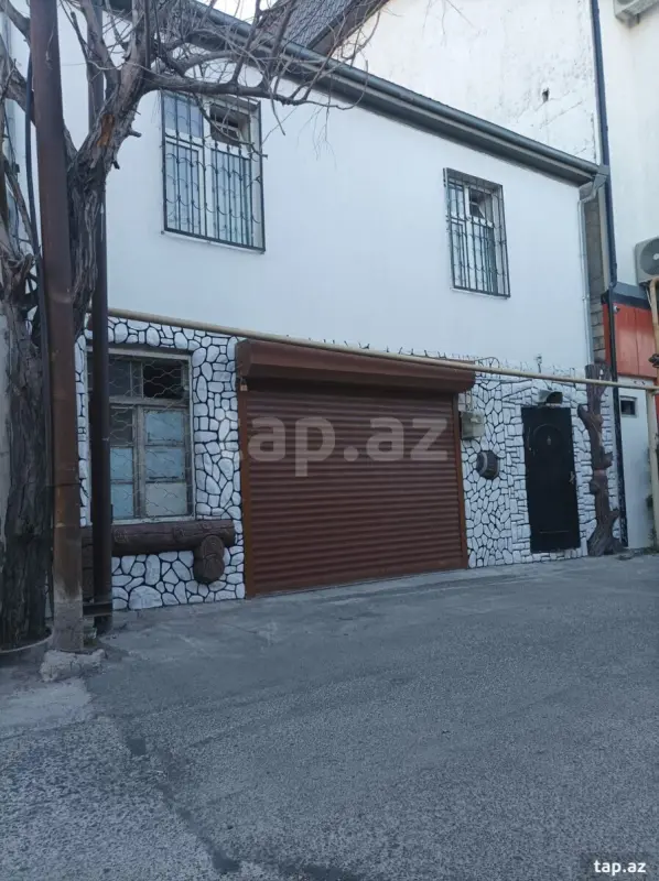Satılır 4 otaqlı həyət evi 200 m²