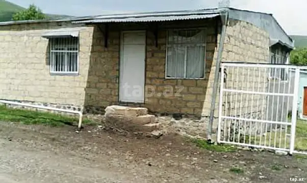 Satılır 3 otaqlı həyət evi 96 m² — Daşkəsən 3 otaq 96.00 m²